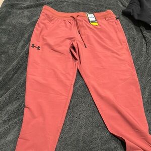 Under Armour Mens Red Joggers